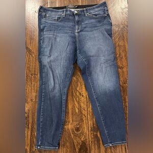 Torrid Sky High Dark Blue Skinny Jeans EUC